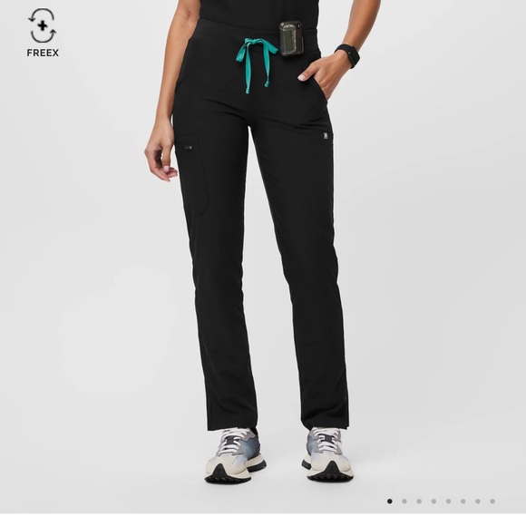 Black FREEx. Lined Yola High Wasited - Tall Skinny Scrub Pants - Picture 2 of 2